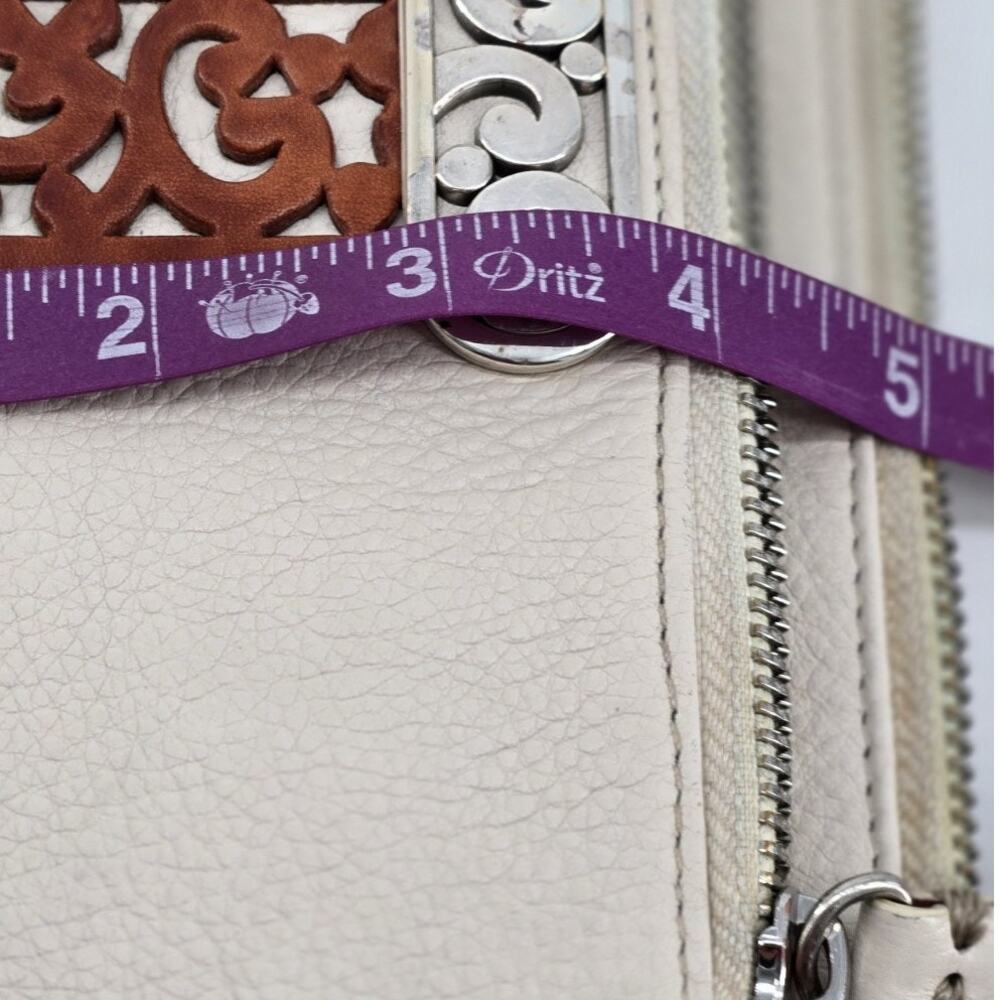 Y2K Brighton Callie Gypsy Lace Laser Cut Out Organizer Crossbody Cream Leather - Picture 9 of 12